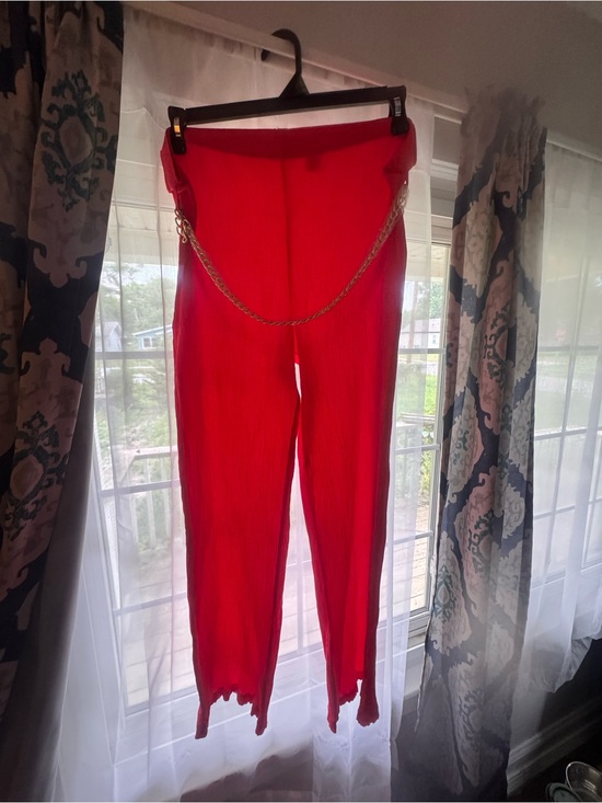 Jaclyn Smith Pants - Jaclyn Smith Bright Red Ribbed Pants with Chain Accent